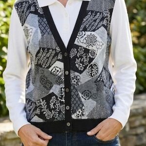 Women's Black and Gray Patterned Sweater Vest